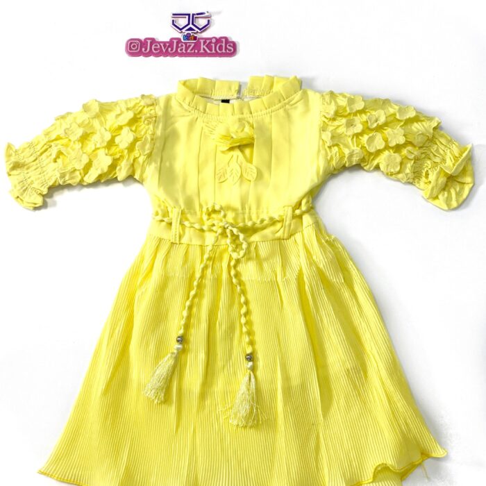 PLEATED DRESS WITH PUFFED SLEEVES AND ROPE