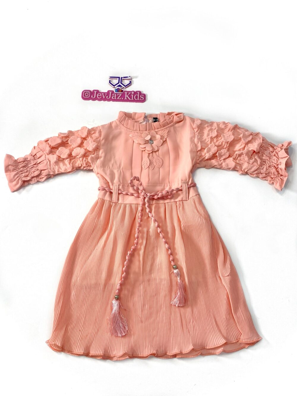PLEATED DRESS WITH PUFFED SLEEVES AND ROPE