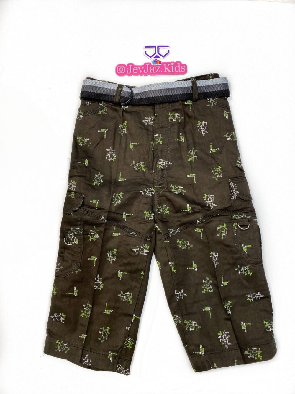3 QUARTER SHORT WITH BELT (Army-green)