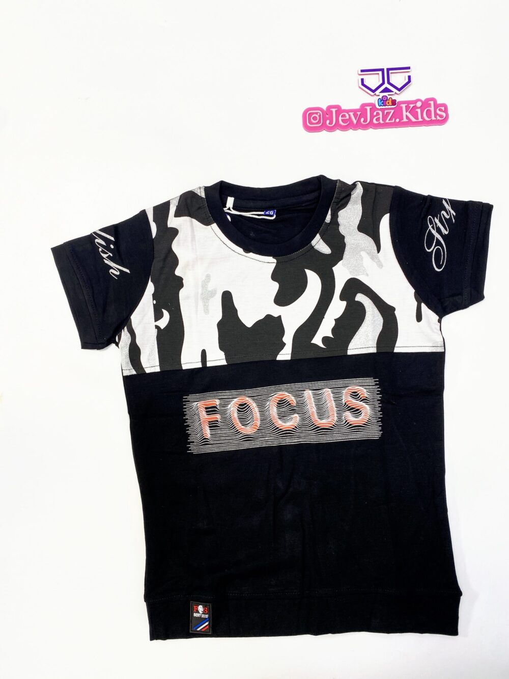 DESIGNER FOCUS T-SHIRT