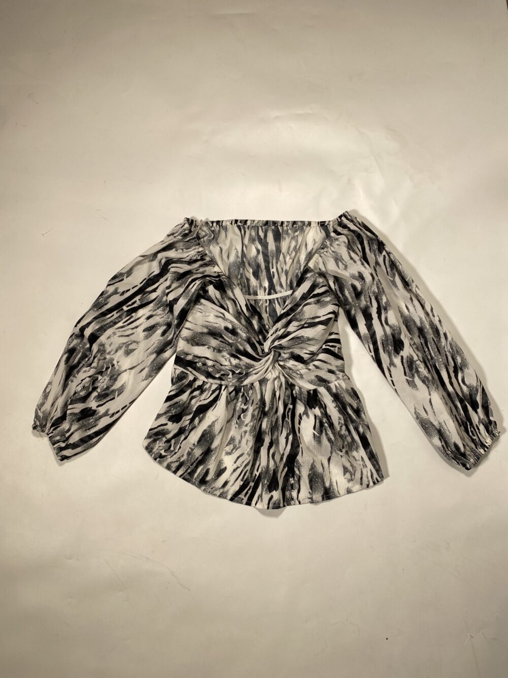RUFFLE SLEEVE TOP - Image 2