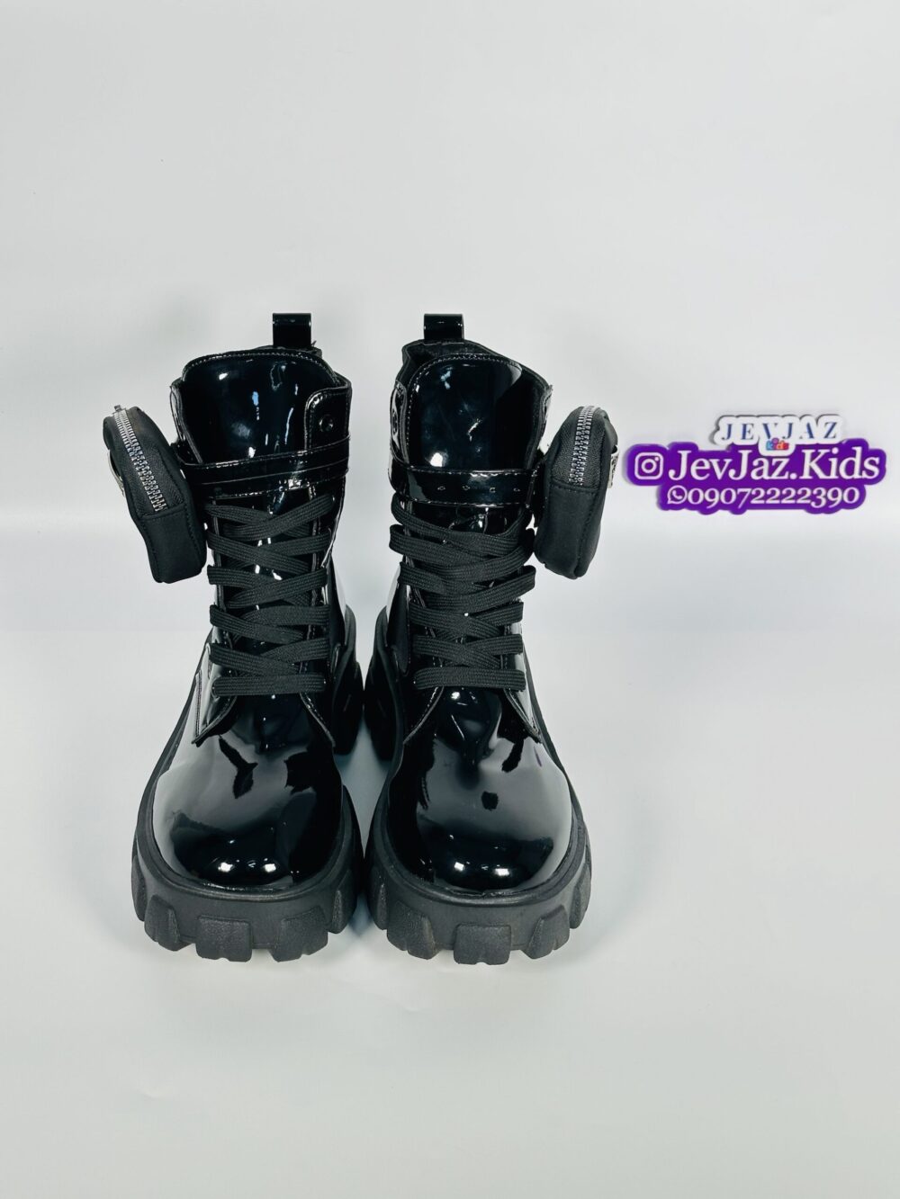 BLACK BOOT (Pocket) - Image 3