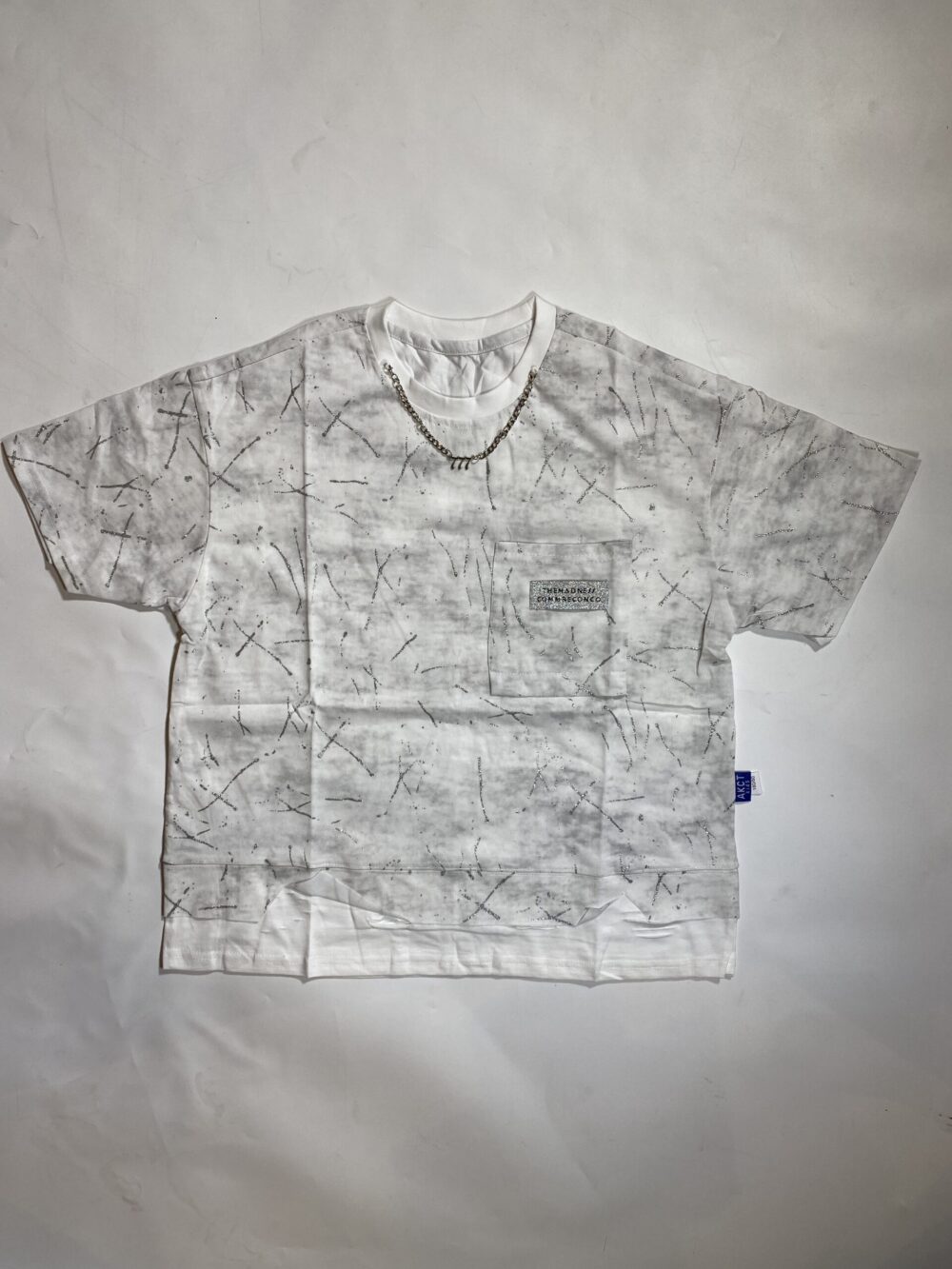WHITE SHIRT 777 CHAIN