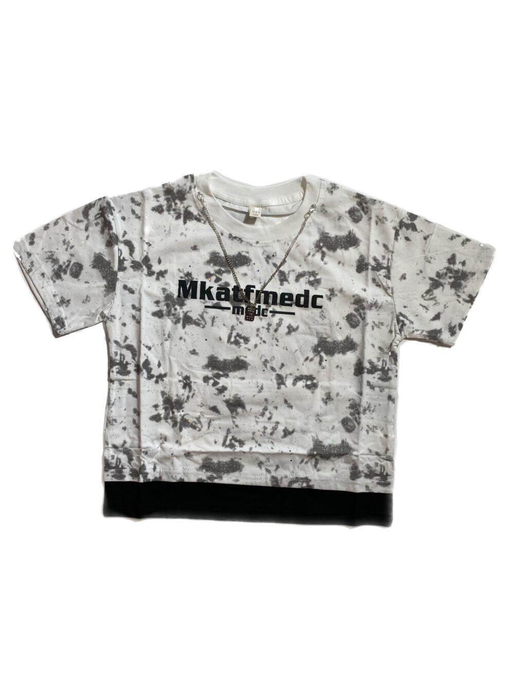 WHITE MEDC SHIRT WITH BLACK BOTTOM