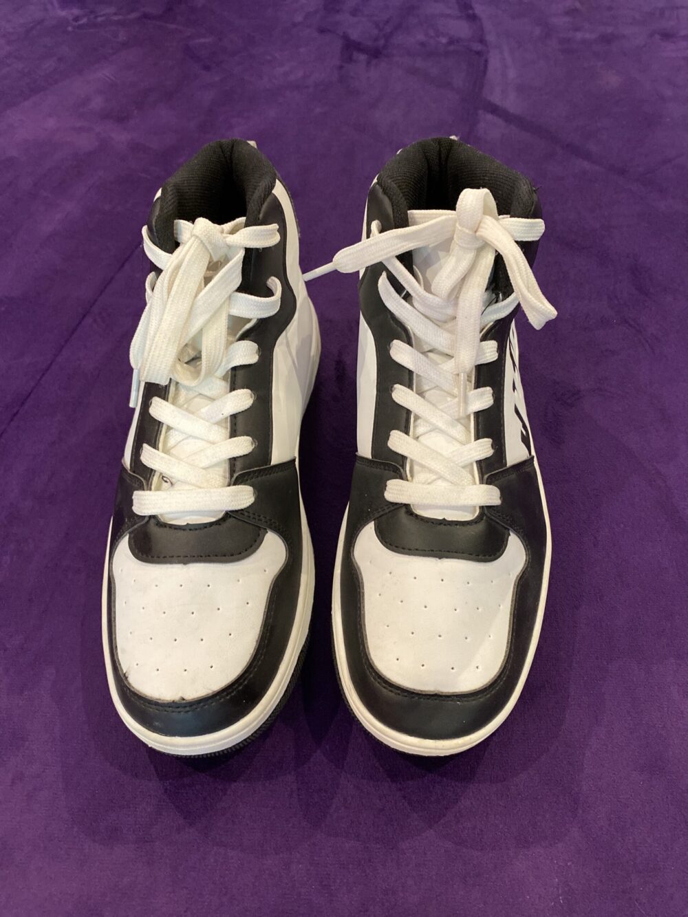 MARVEL SNEAKERS - Image 3