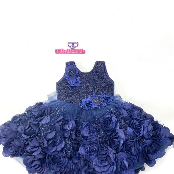 BABY DRESS WITH ROSES