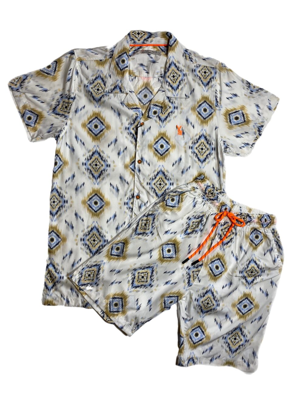 2PCS WHITE PATTERNED SHIRTS AND SHORT