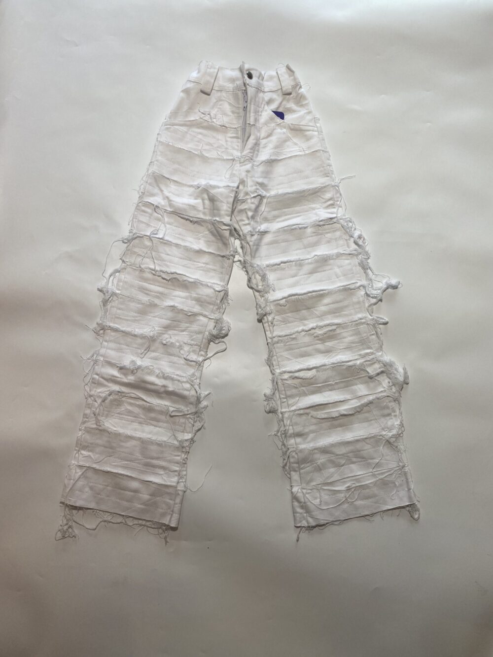 WHITE CARGO PANTS
