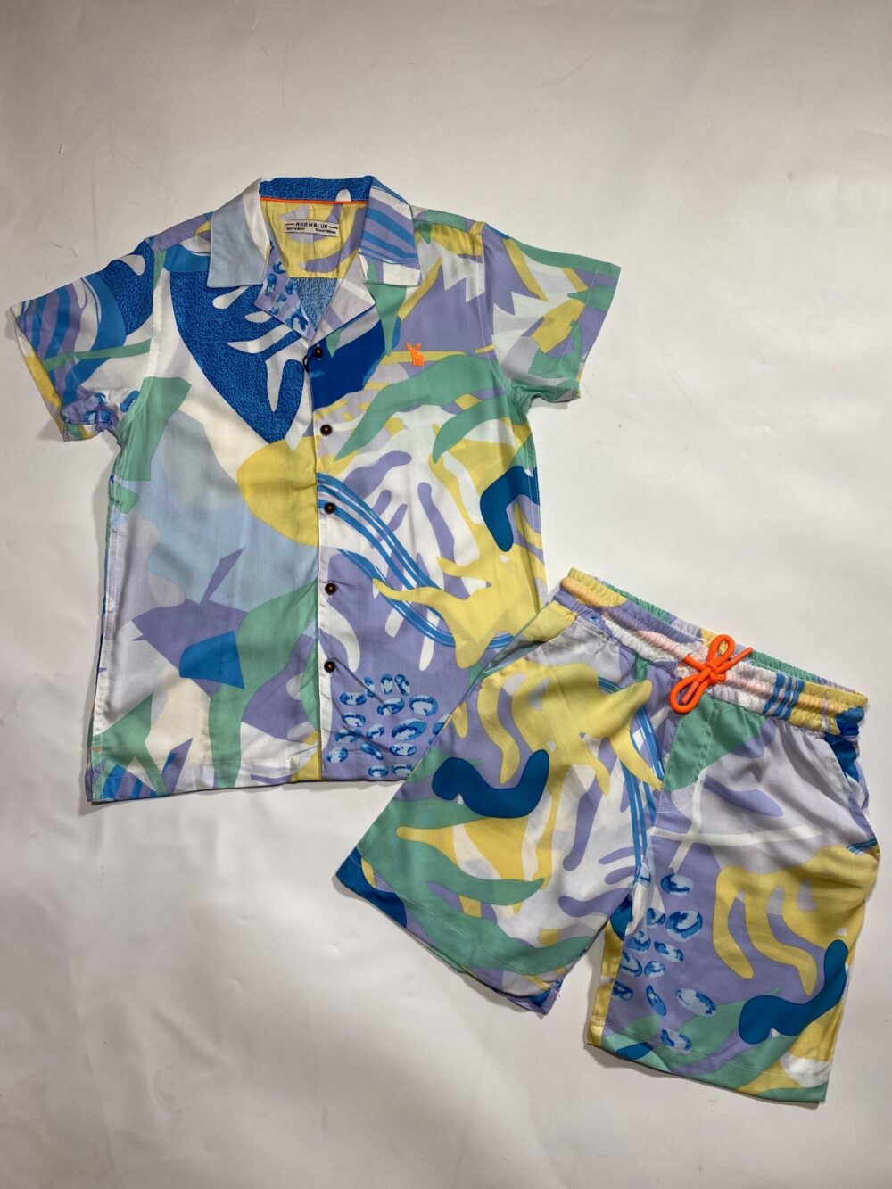 2PCS MINT MULTICOLORED SHIRTS AND SHORTS