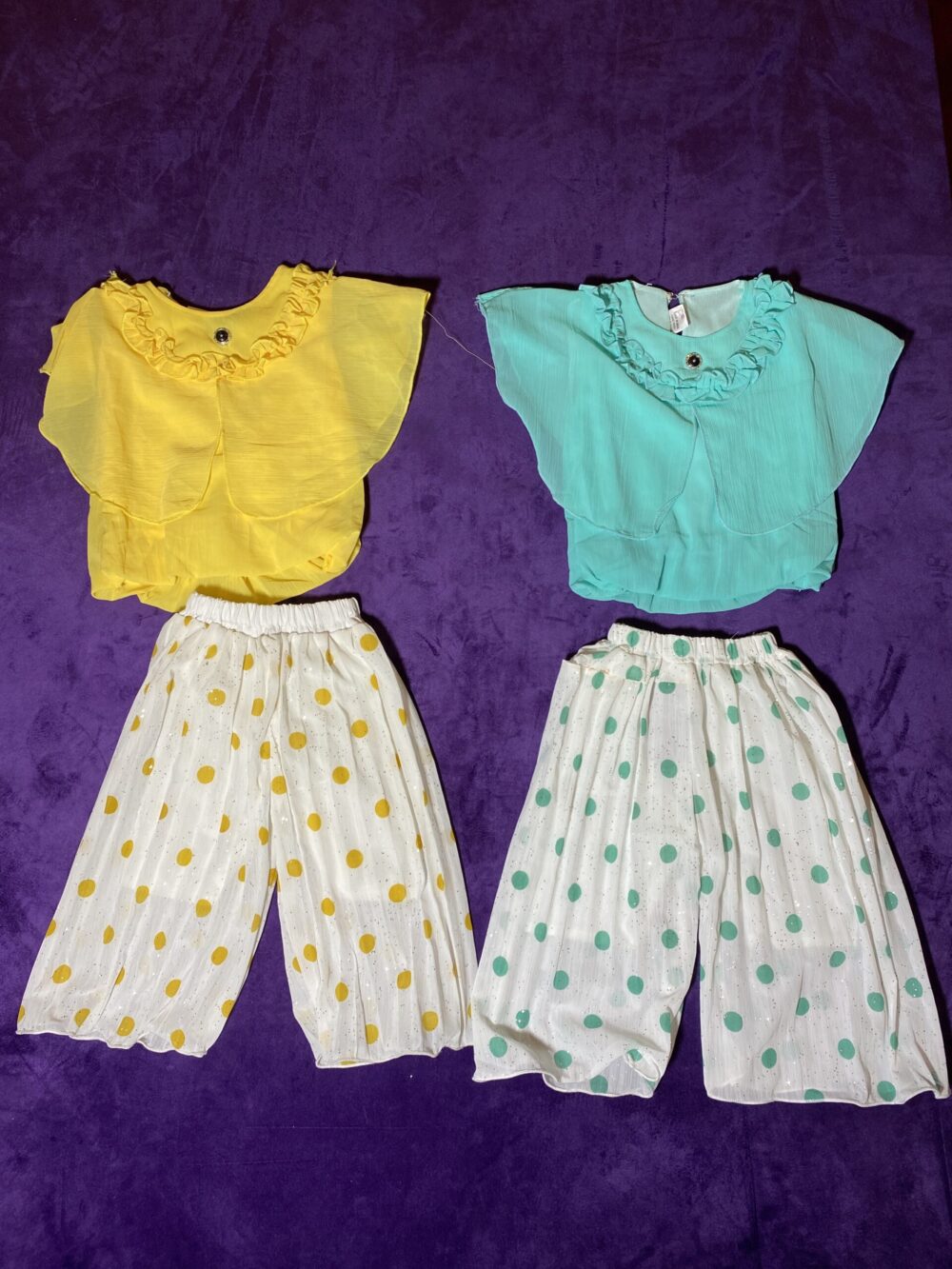 2PCS POLKA DOT 3 QUARTER PANT AND TOP (Yellow) - Image 2