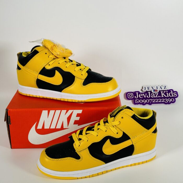 NIKE "Yellow"