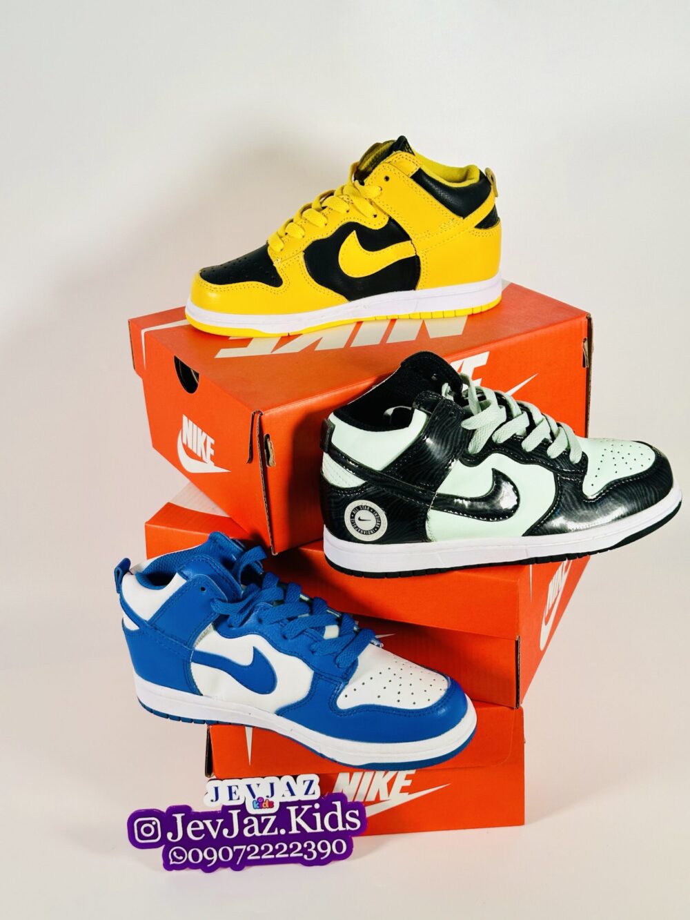 NIKE "Yellow" - Image 2