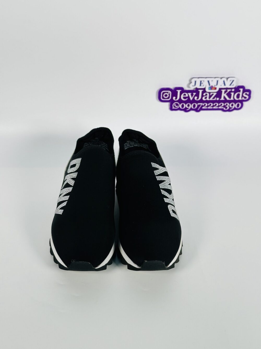DKNY SNEAKERS