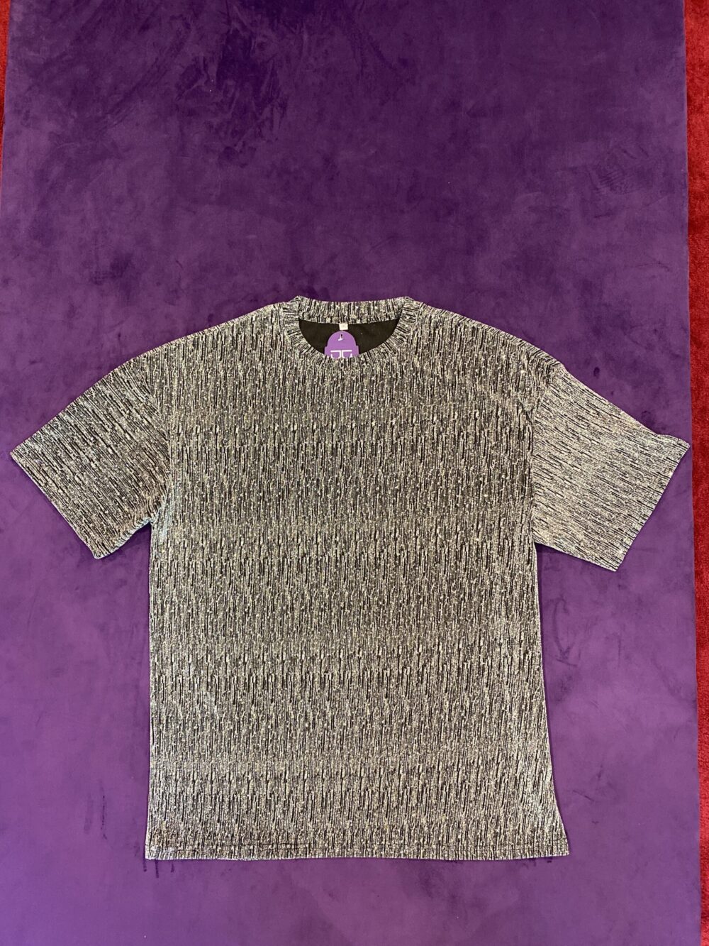 GREY-BLACK SHINNY TOP